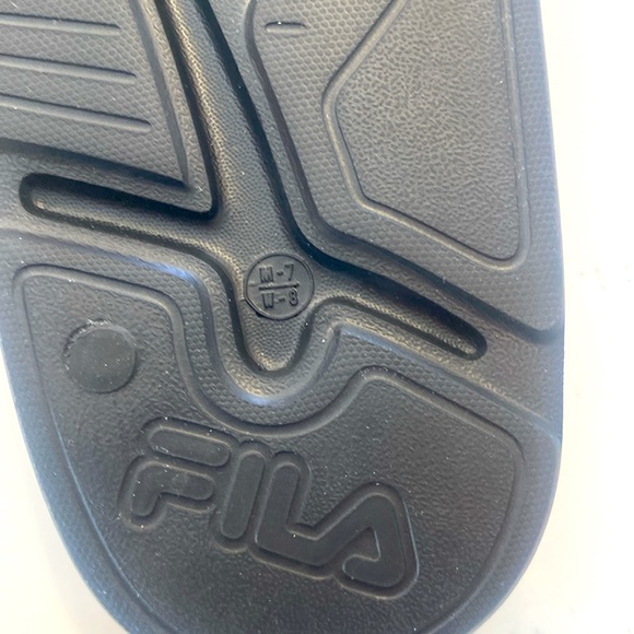 Unisex FILA black sandals size Men-7 Women-8 - Picture 3 of 5